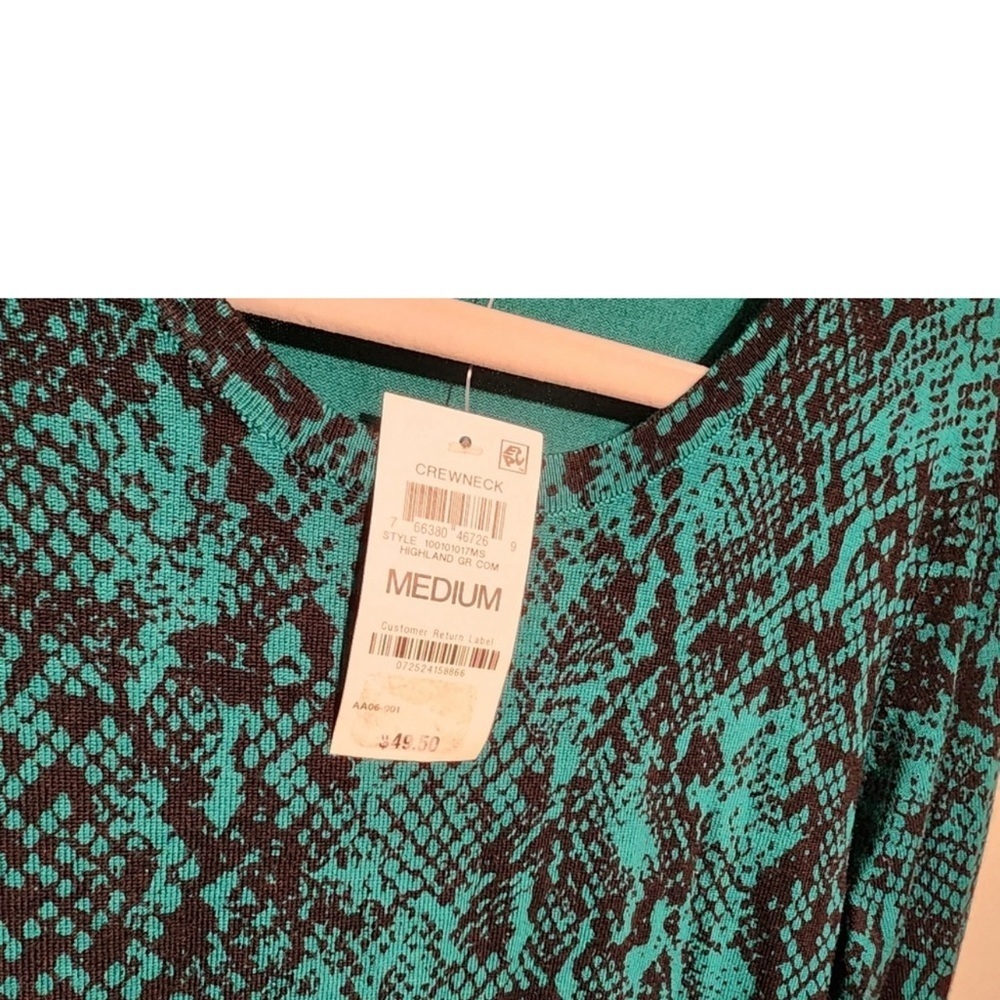 JM Collection Green/ Black  Rayon Python-Print Buttoned-Cuff Sweater NWT Medium - Picture 4 of 5